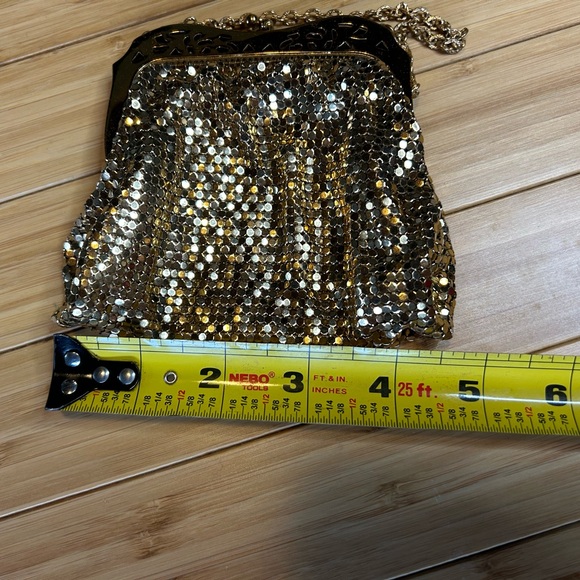 Vintage Whiting & Davis Gold Mesh Evening Bag Antique Detail Snap - Picture 5 of 9